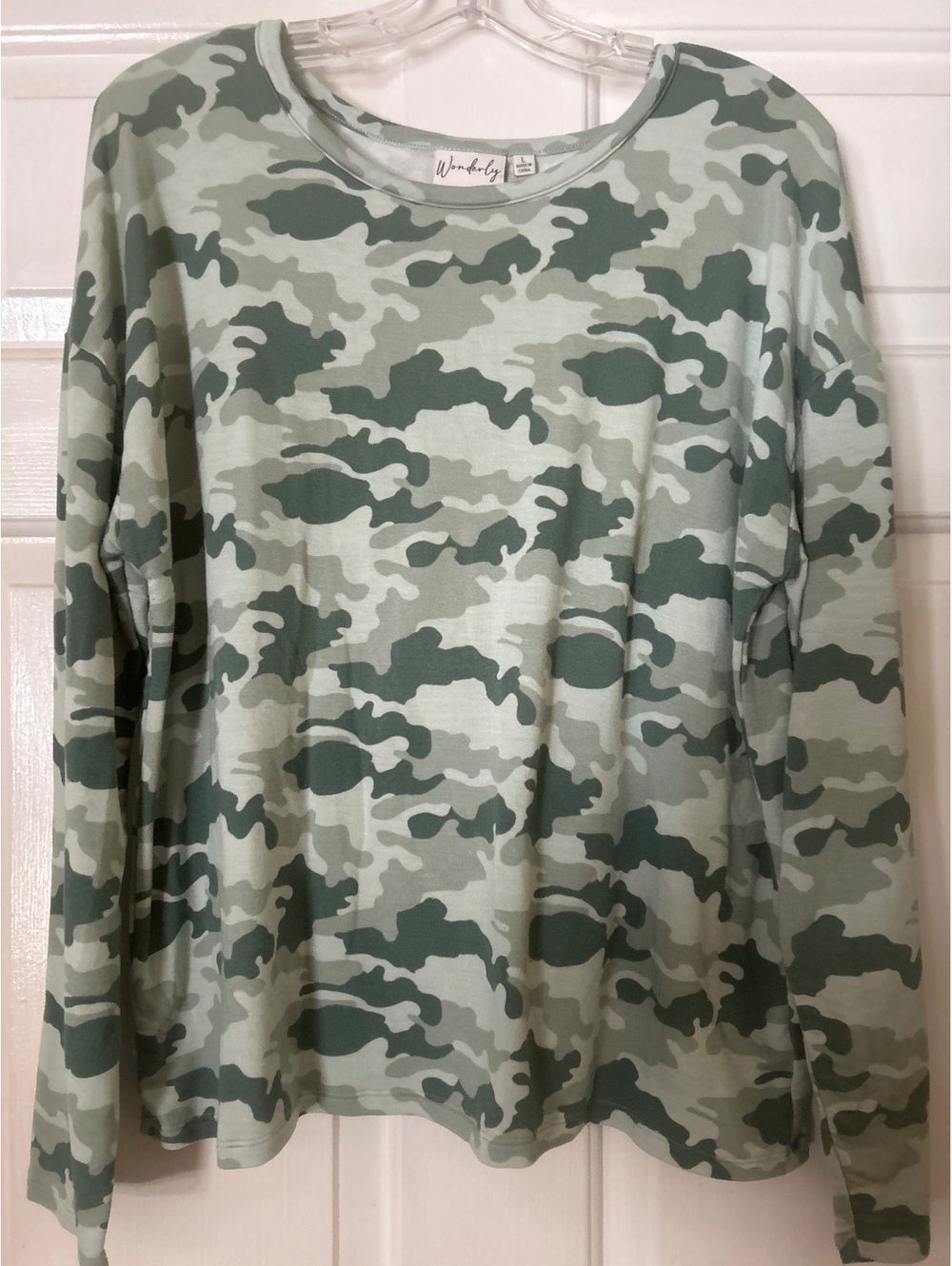 Wonderly Women's Large Camouflage Long Sleeve Shirt, Rayon Blend